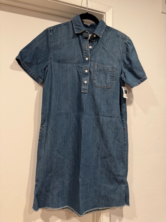 GAP Dresses & Skirts - Women’s GAP Denim Button-Up Dress in Medium Blue